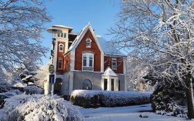 Villa Kunterbunt, Gemütlichkeit am Waldesrand